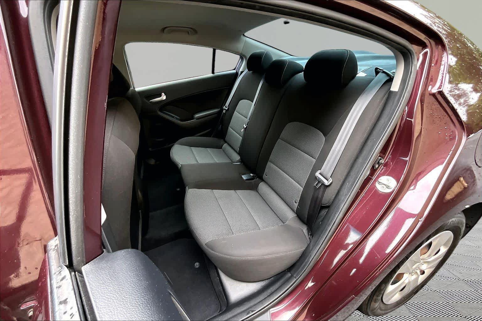 Used 2018 Kia Forte LX FWD image 21