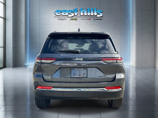 Certified 2025 Jeep Grand Cherokee Limited AWD/4WD image 4