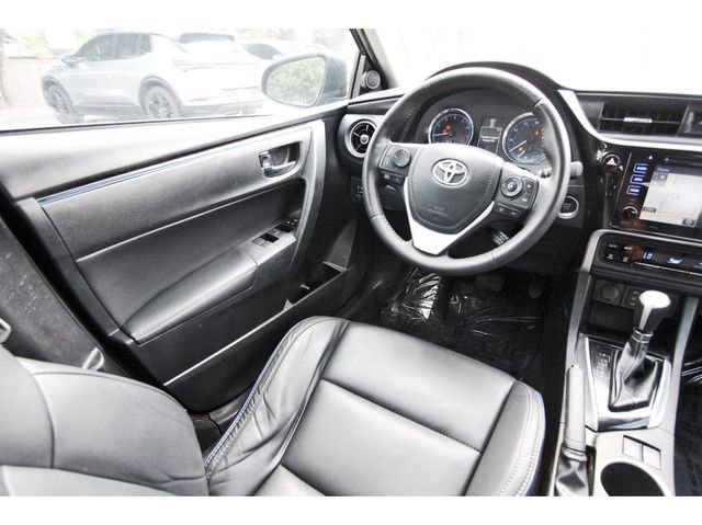 Used 2018 Toyota Corolla XSE FWD image 7