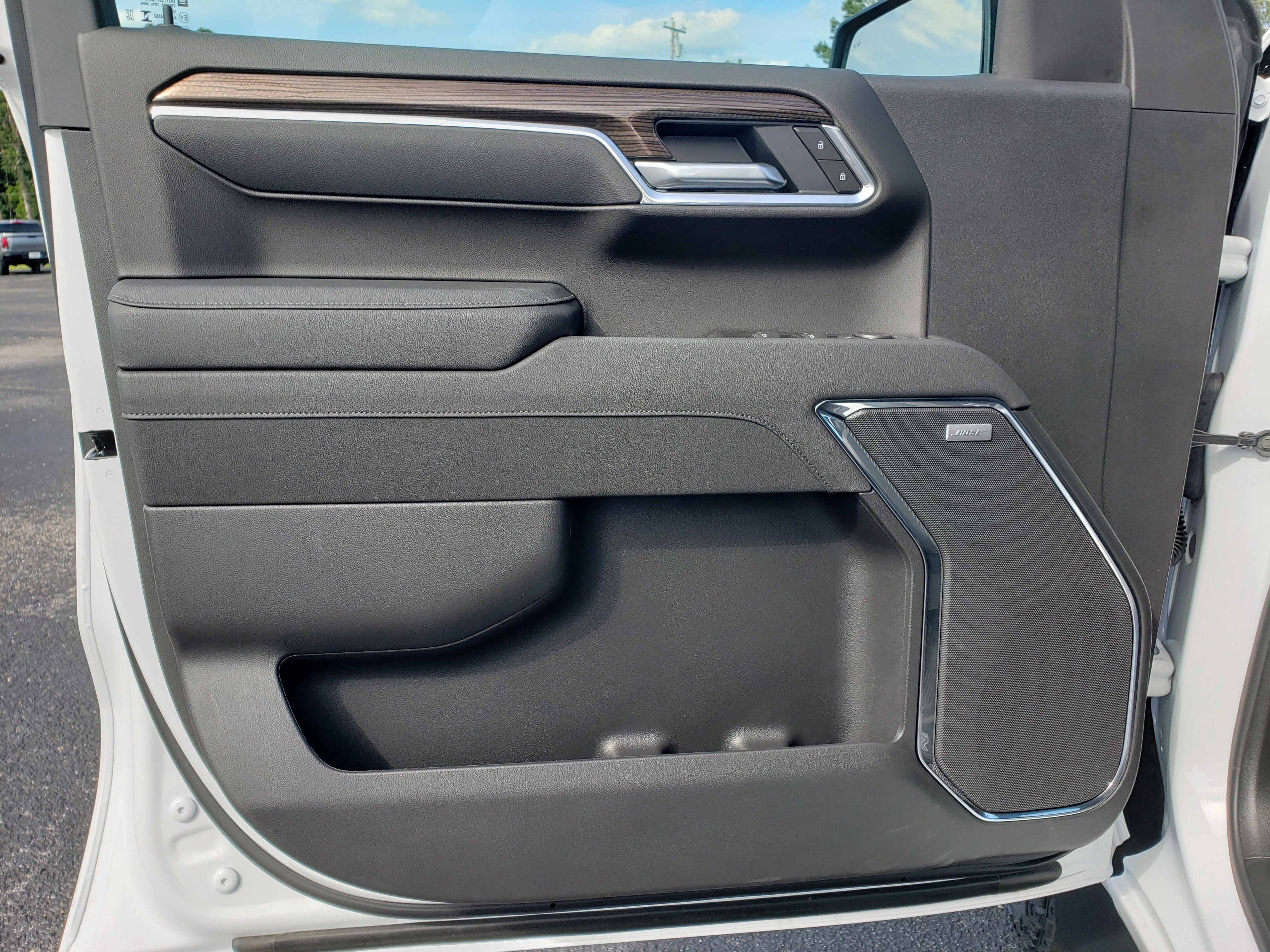 New 2026 Chevrolet Silverado 1500 LT Trail Boss w/ LT Trail Boss Premium Package AWD/4WD image 10