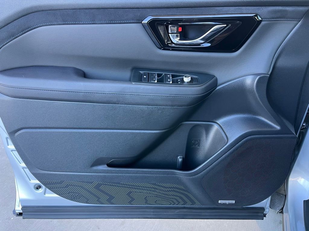 Used 2025 Subaru Forester Limited w/ Popular Package #2 image 22