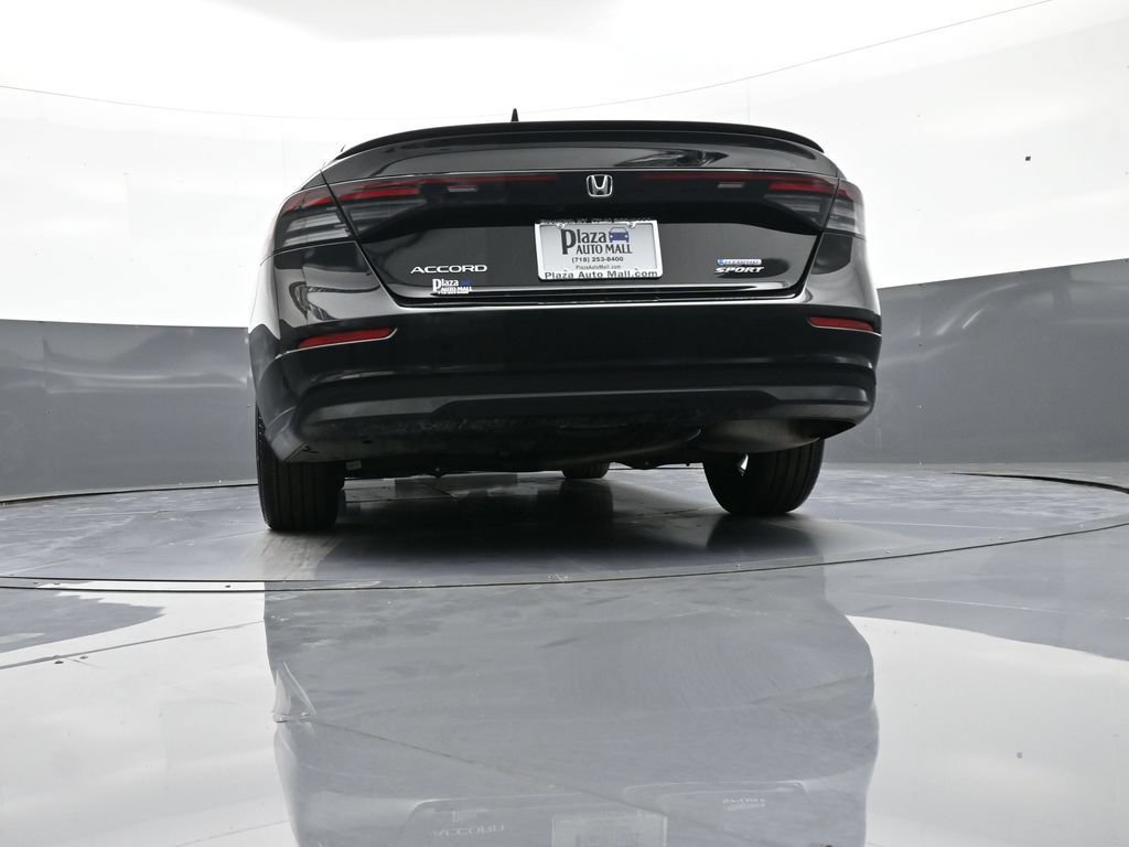 Used 2025 Honda Accord Sport image 30