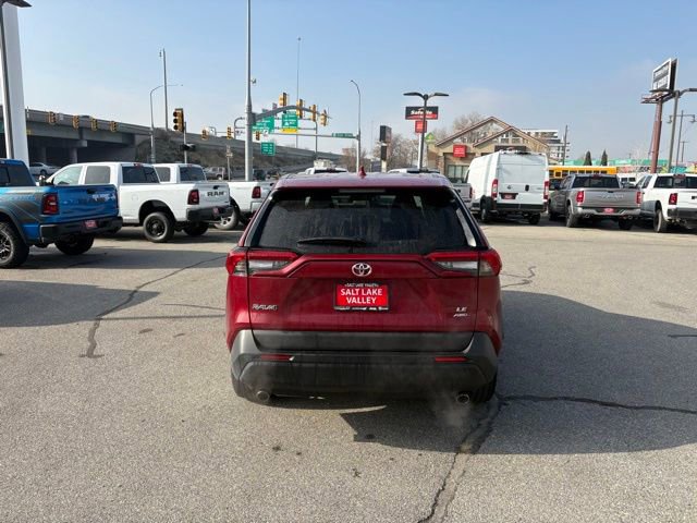 Used 2024 Toyota RAV4 LE AWD/4WD image 5