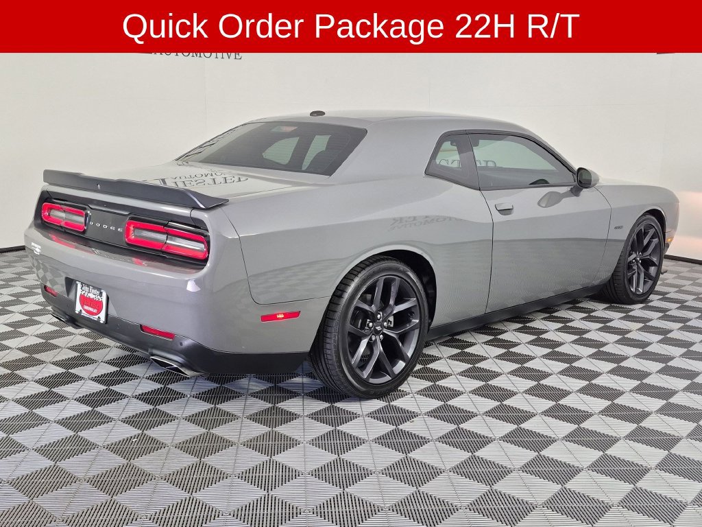 Used 2019 Dodge Challenger R/T w/ Blacktop Package RWD image 4