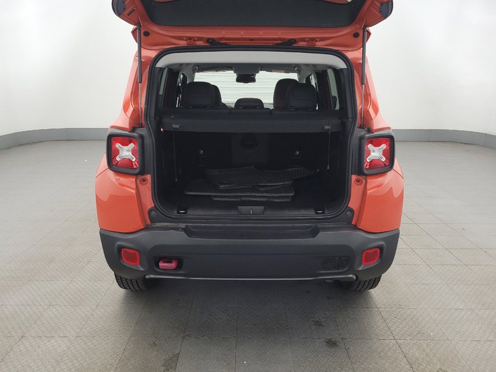 Used 2021 Jeep Renegade Trailhawk image 29