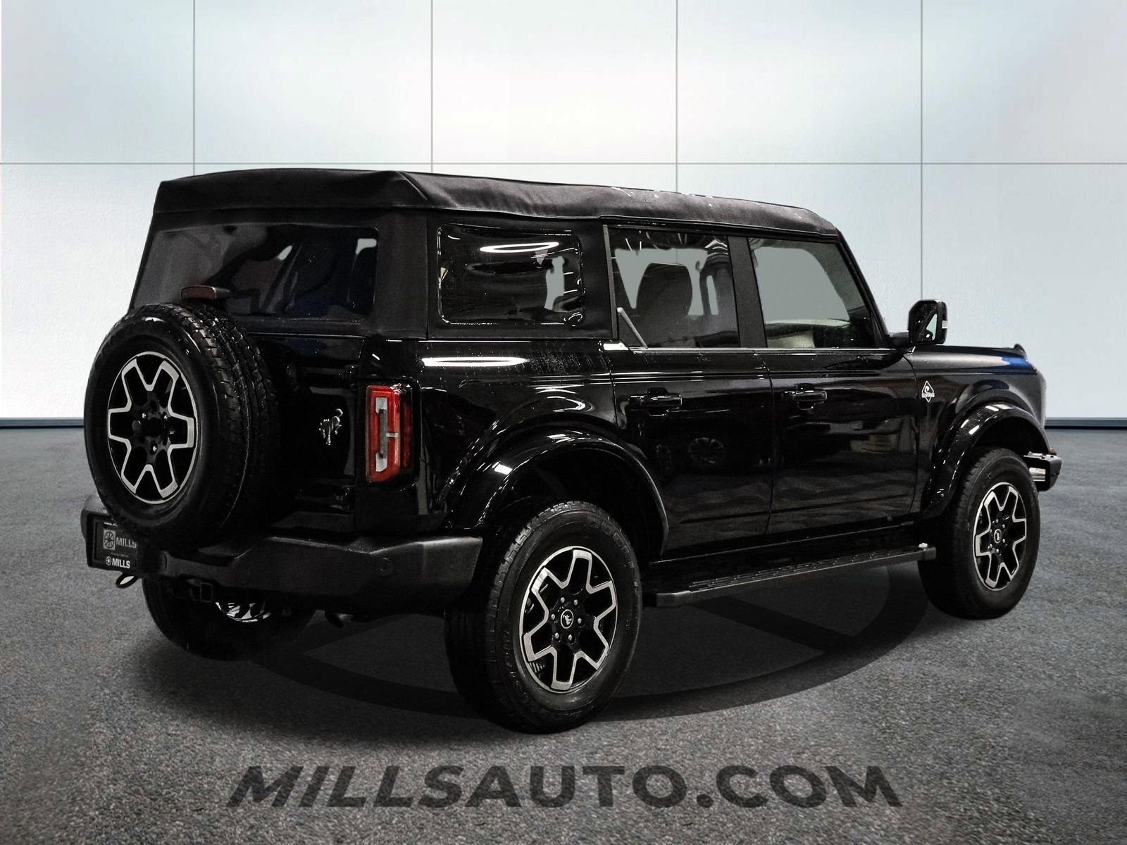 Certified 2024 Ford Bronco Outer Banks image 8