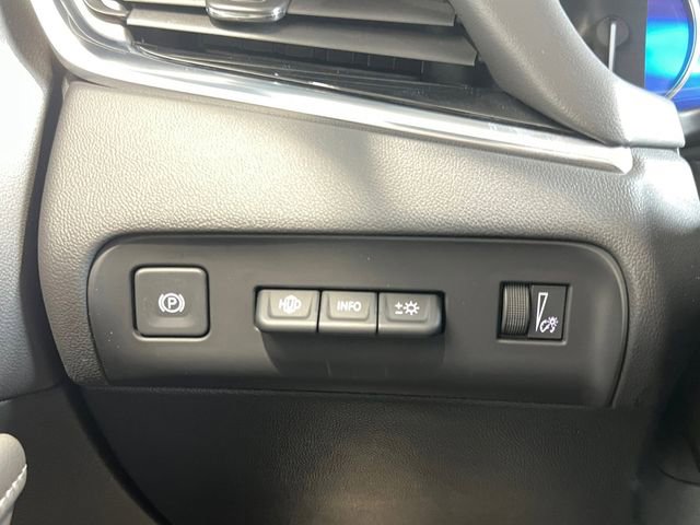 Used 2022 Buick Enclave Avenir w/ Trailering Package, 5000 lbs. AWD/4WD image 17