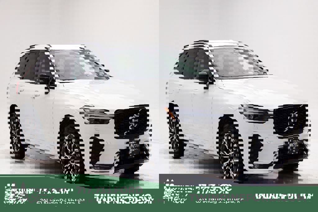Used 2025 Volvo XC60 B5 Core