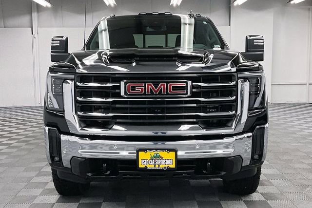 Used 2024 GMC Sierra 2500 SLT w/ SLT Premium Package image 4