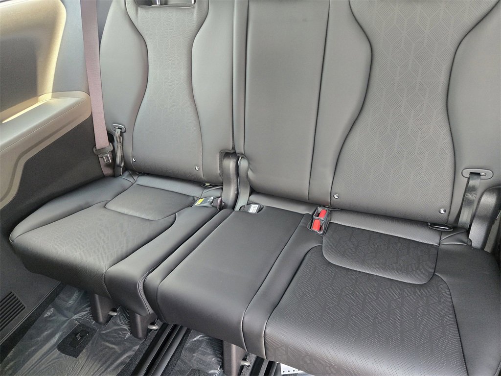 New 2026 Kia Carnival LXS image 22