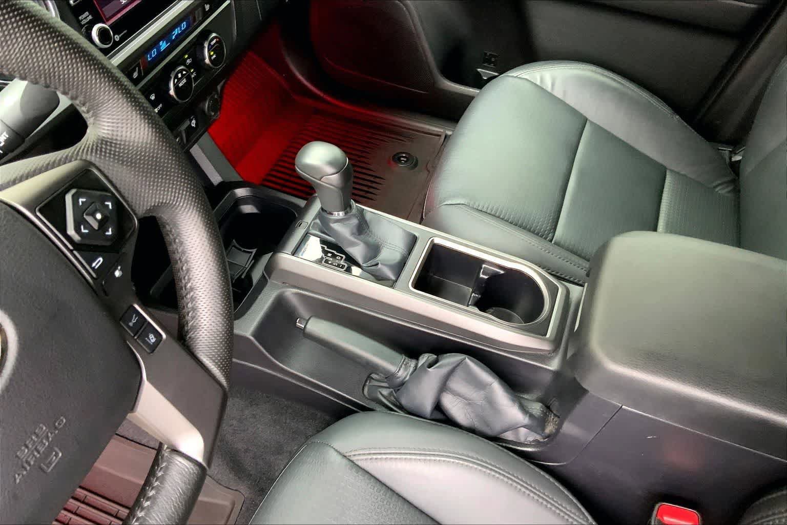 Used 2022 Toyota Tacoma 4x4 Double Cab image 16