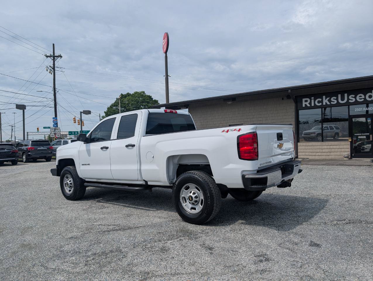 Used 2017 Chevrolet Silverado 2500 W/T AWD/4WD image 9