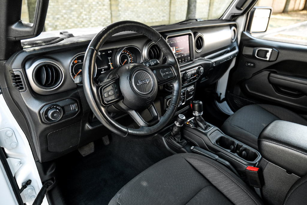 Used 2023 Jeep Wrangler Unlimited Sport AWD/4WD image 26