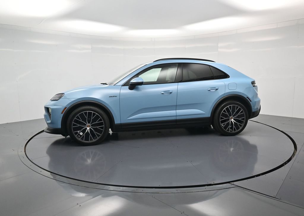 New 2026 Porsche Macan Electric image 2