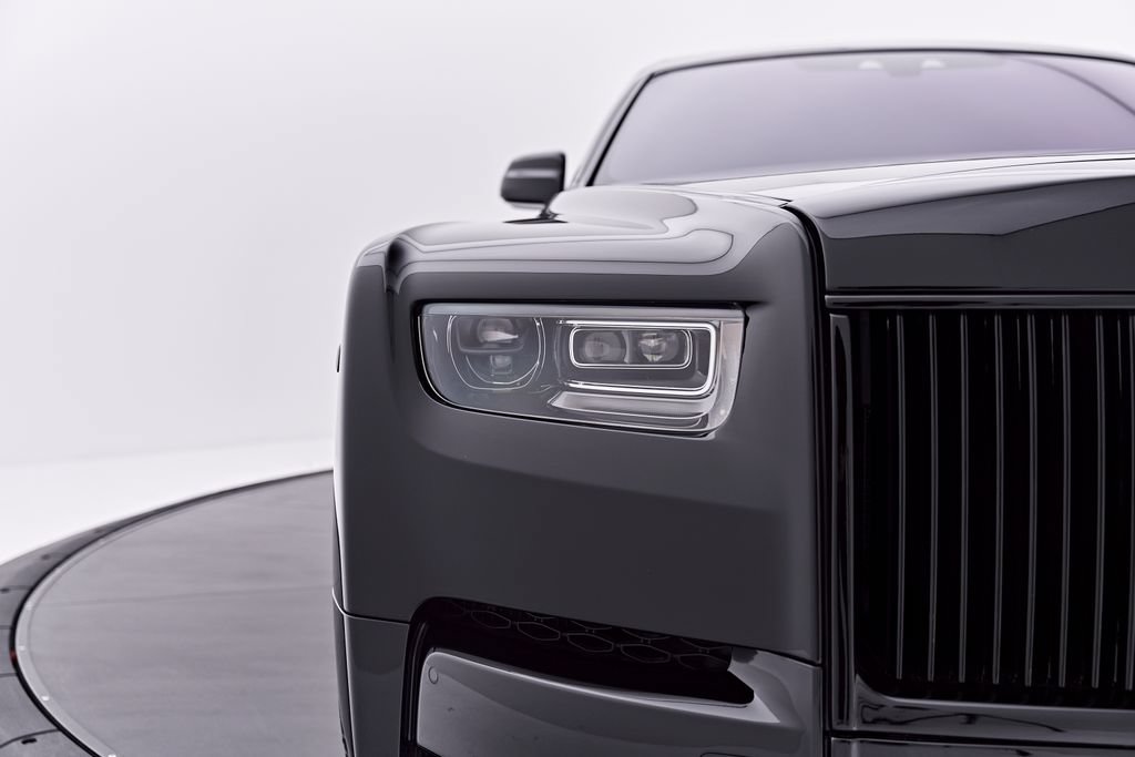 Used 2024 Rolls-Royce Phantom Sedan w/ The Phantom Package RWD image 22