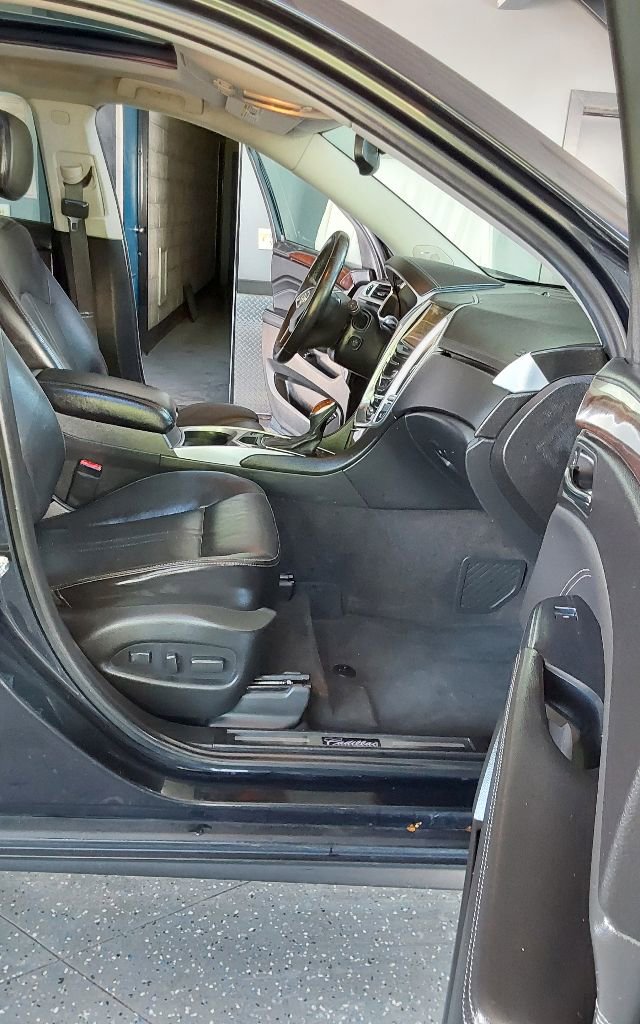 Used 2013 Cadillac SRX Luxury AWD/4WD image 13