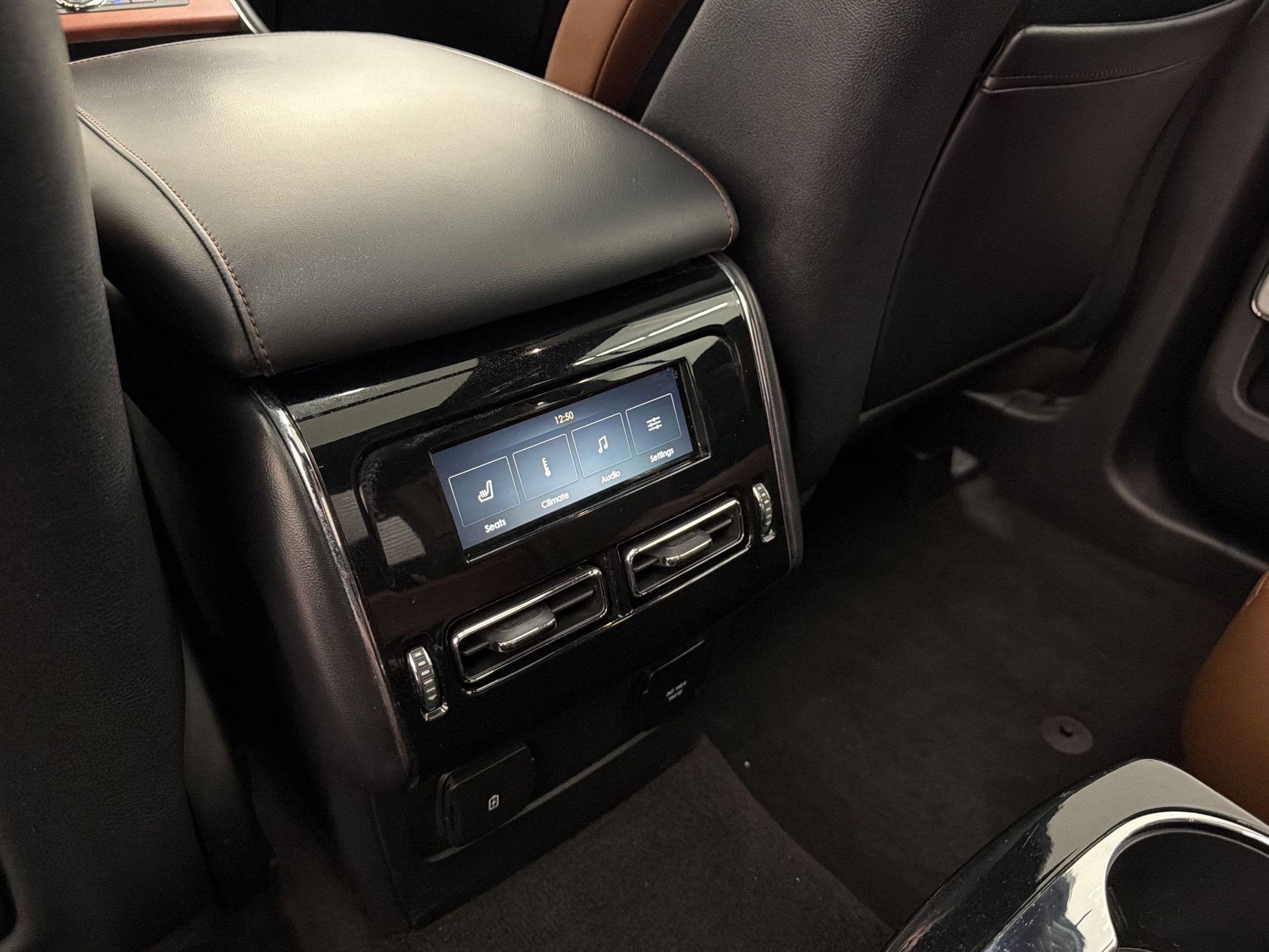 Used 2020 Lincoln Aviator Reserve w/ Equipment Group 202A AWD/4WD image 34