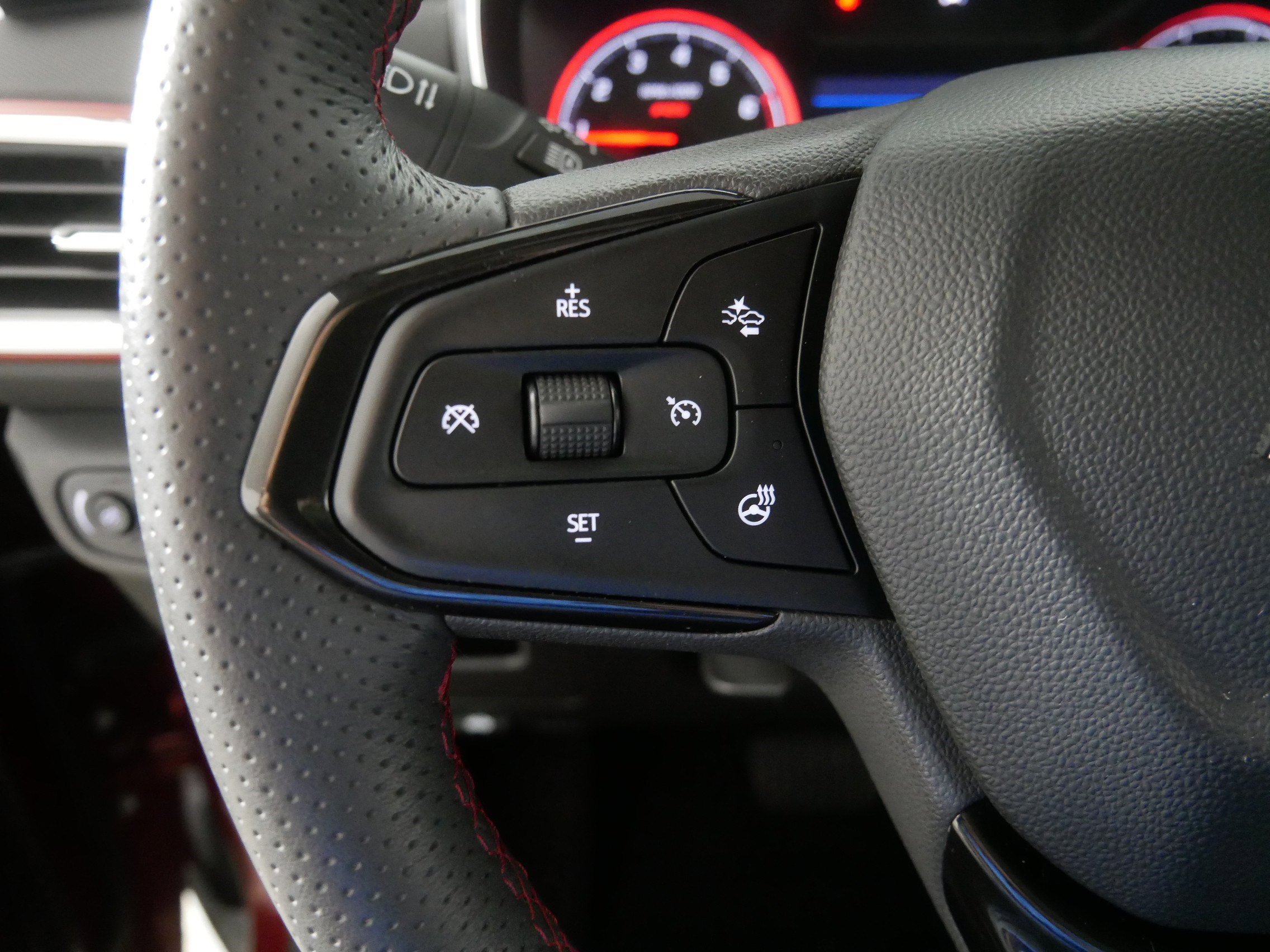 Certified 2023 Chevrolet TrailBlazer RS w/ Sun and Liftgate Package image 27