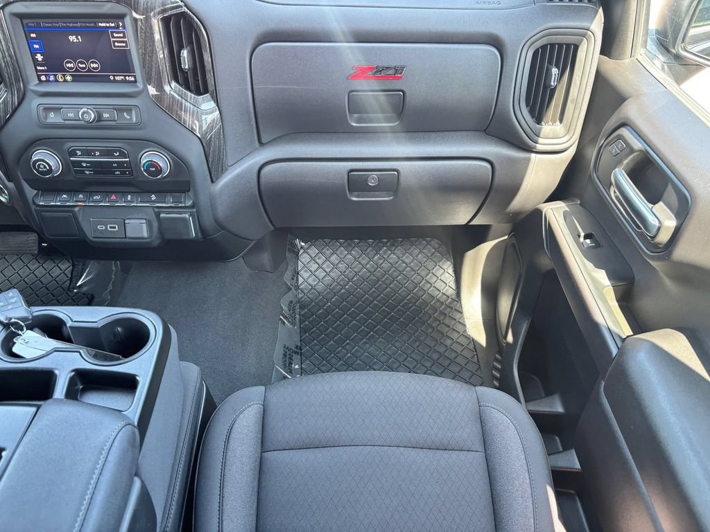 Used 2024 Chevrolet Silverado 1500 Custom Trail Boss AWD/4WD image 15