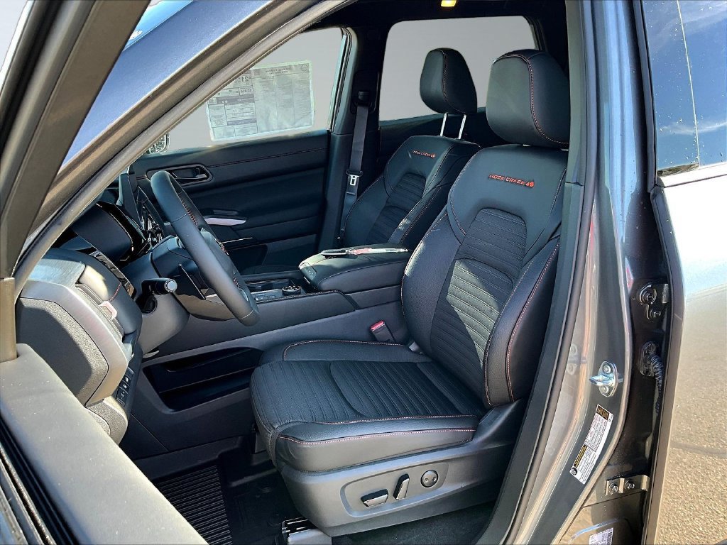 New 2026 Nissan Pathfinder Rock Creek w/ Rock Creek Premium Package AWD/4WD image 28