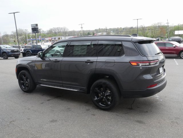 New 2025 Jeep Grand Cherokee L Limited w/ Luxury Tech Group II image 13