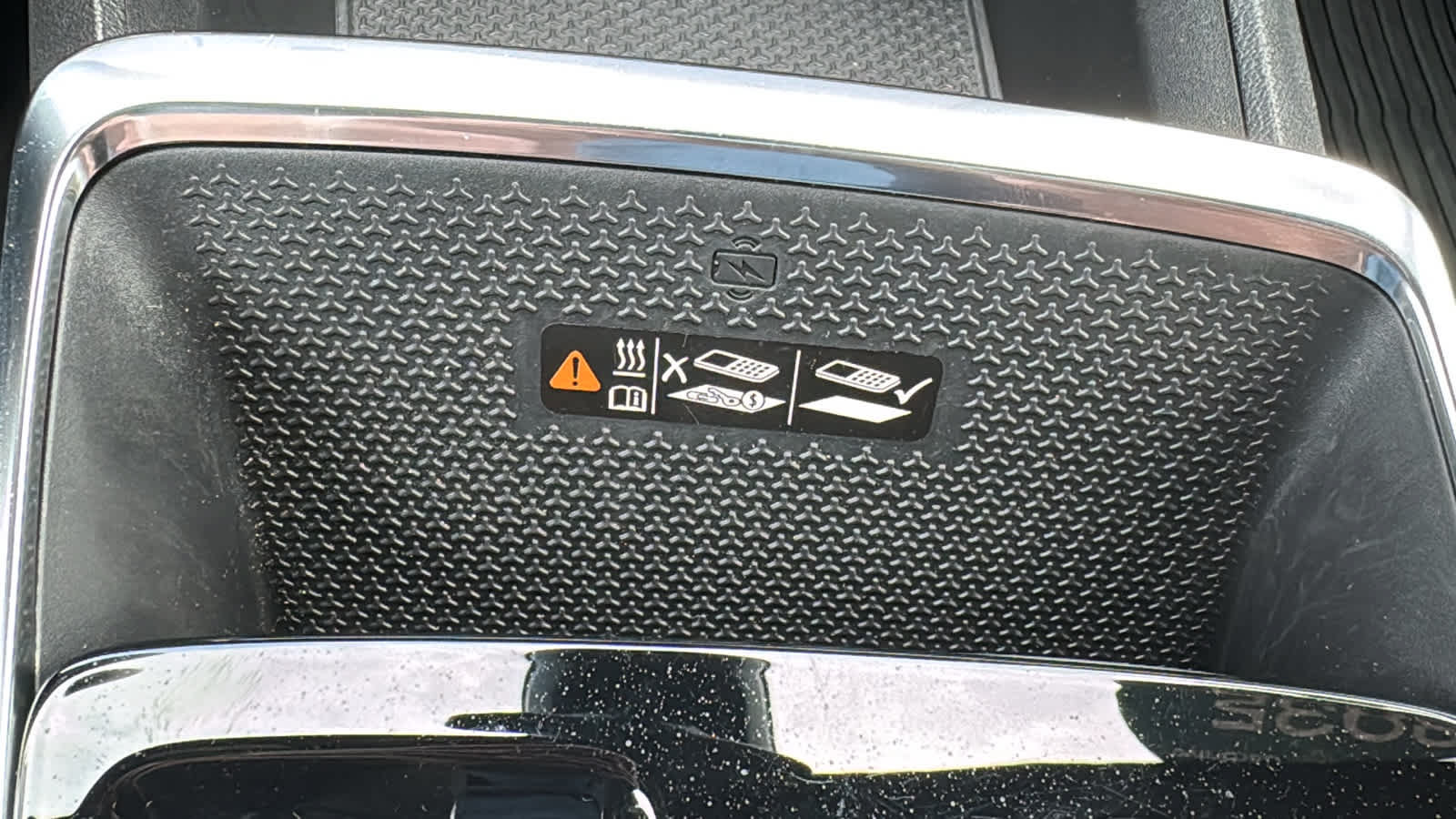 Certified 2025 Chevrolet Equinox ACTIV w/ Convenience Package III AWD/4WD image 19