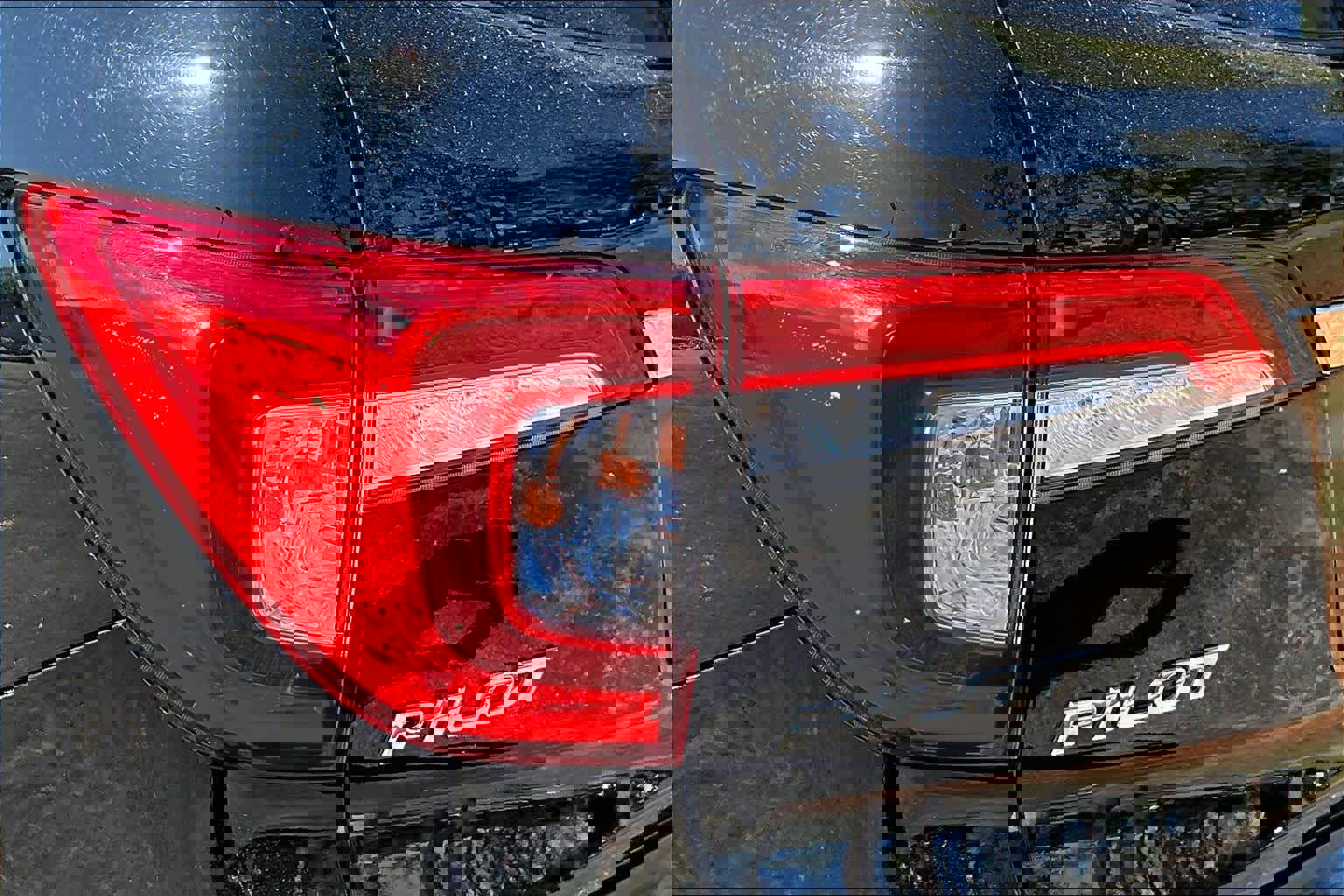 Used 2022 Honda Pilot Elite image 29