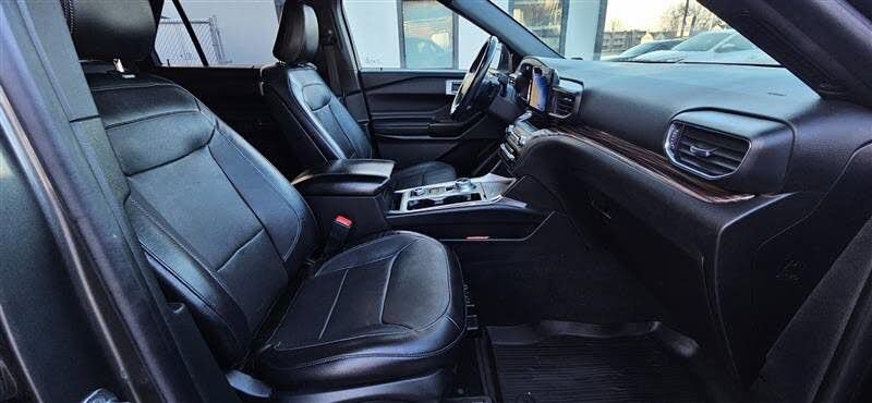 Used 2020 Ford Explorer Limited w/ Class III Trailer Tow Package image 16
