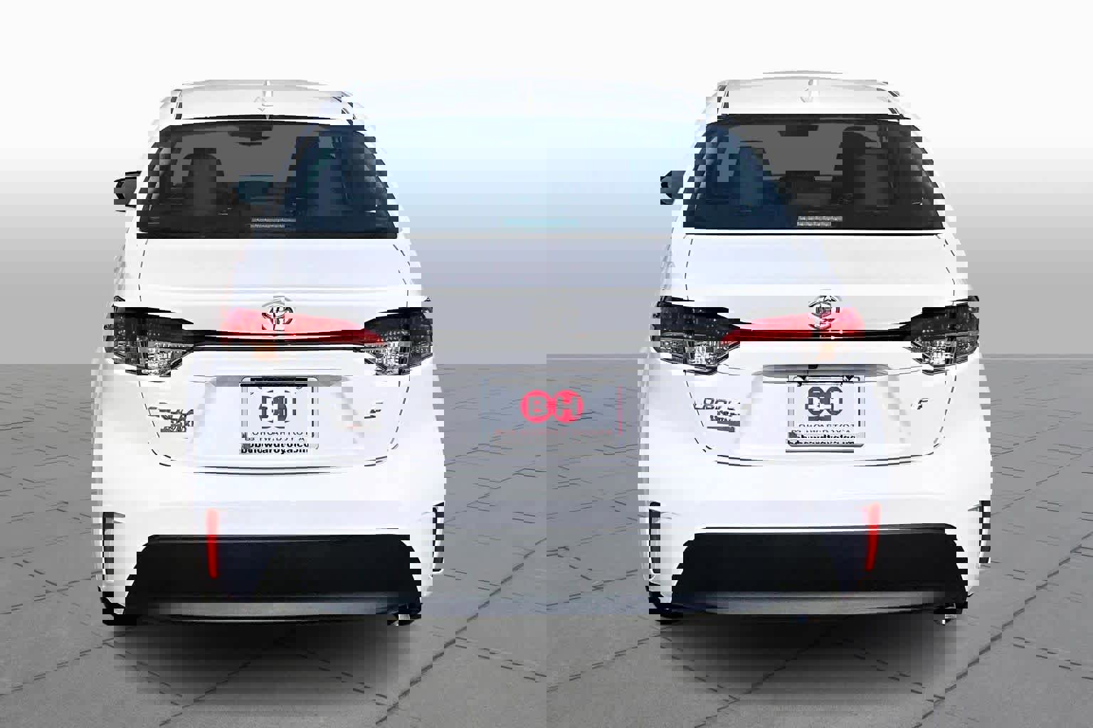 Used 2026 Toyota Corolla LE image 5