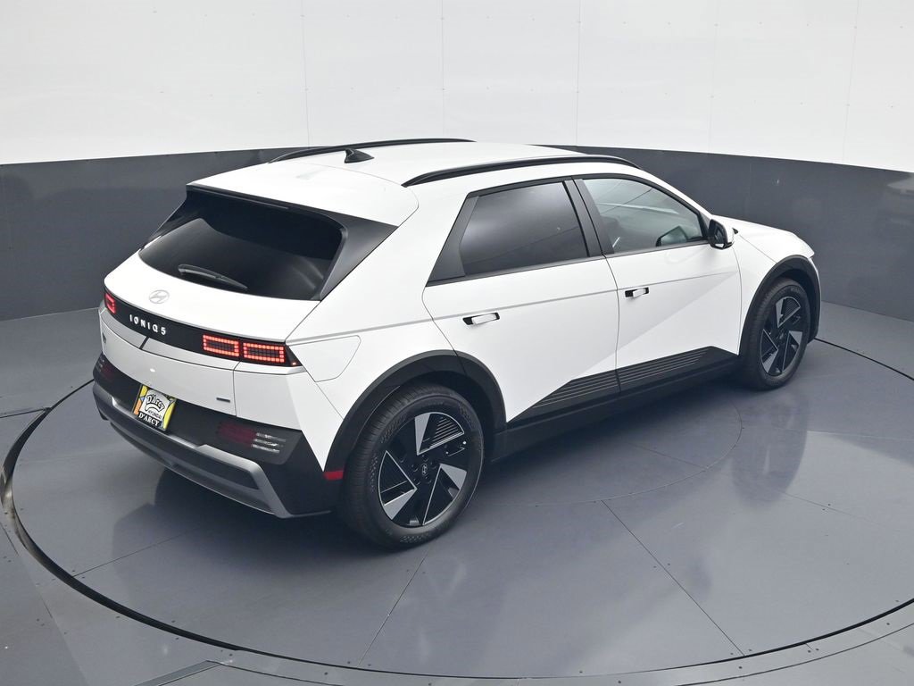New 2025 Hyundai Ioniq 5 SEL image 17