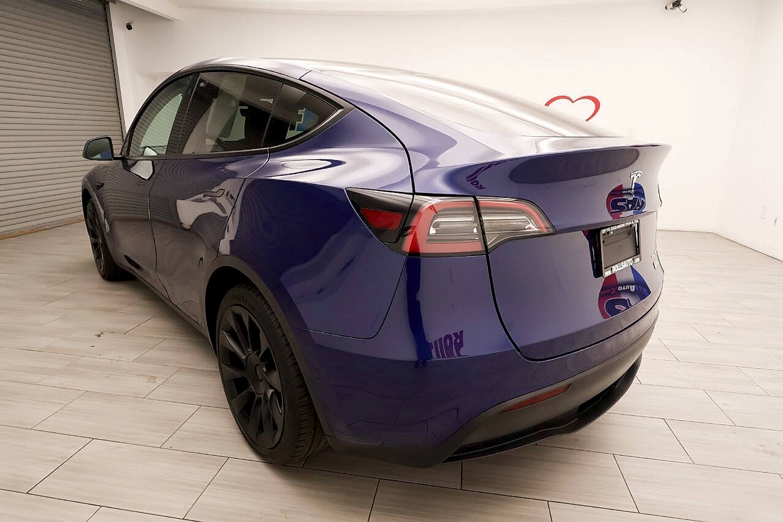 Used 2022 Tesla Model Y Long Range AWD/4WD image 3
