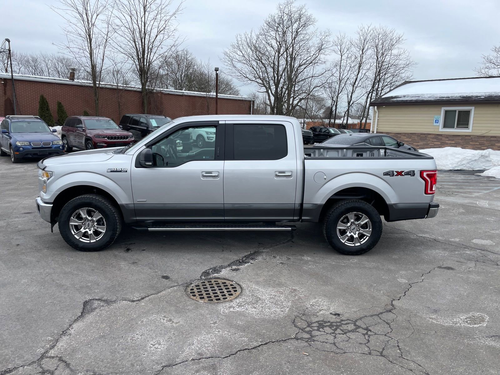 Used 2017 Ford F150 XLT w/ Equipment Group 302A Luxury image 36