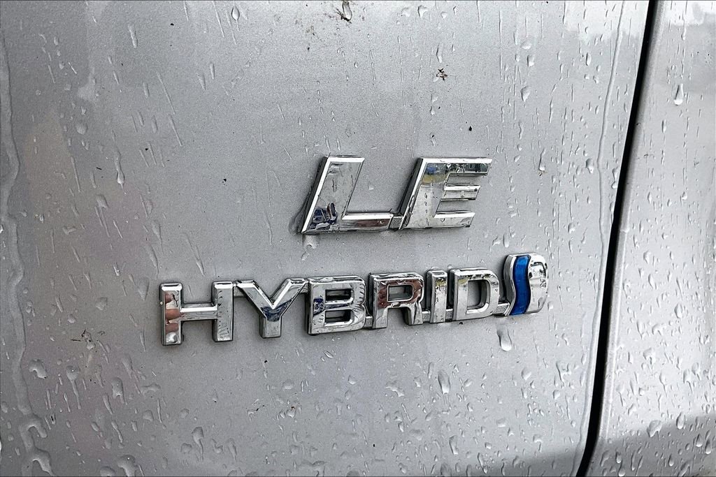 Used 2024 Toyota RAV4 LE AWD/4WD image 24