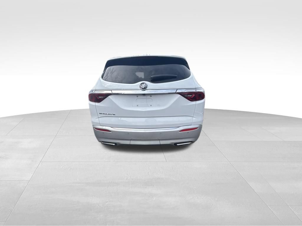 Used 2023 Buick Enclave Essence FWD image 5