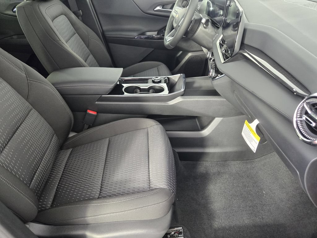 New 2026 Chevrolet Equinox LT w/ LPO, Floor Liner Package FWD image 12