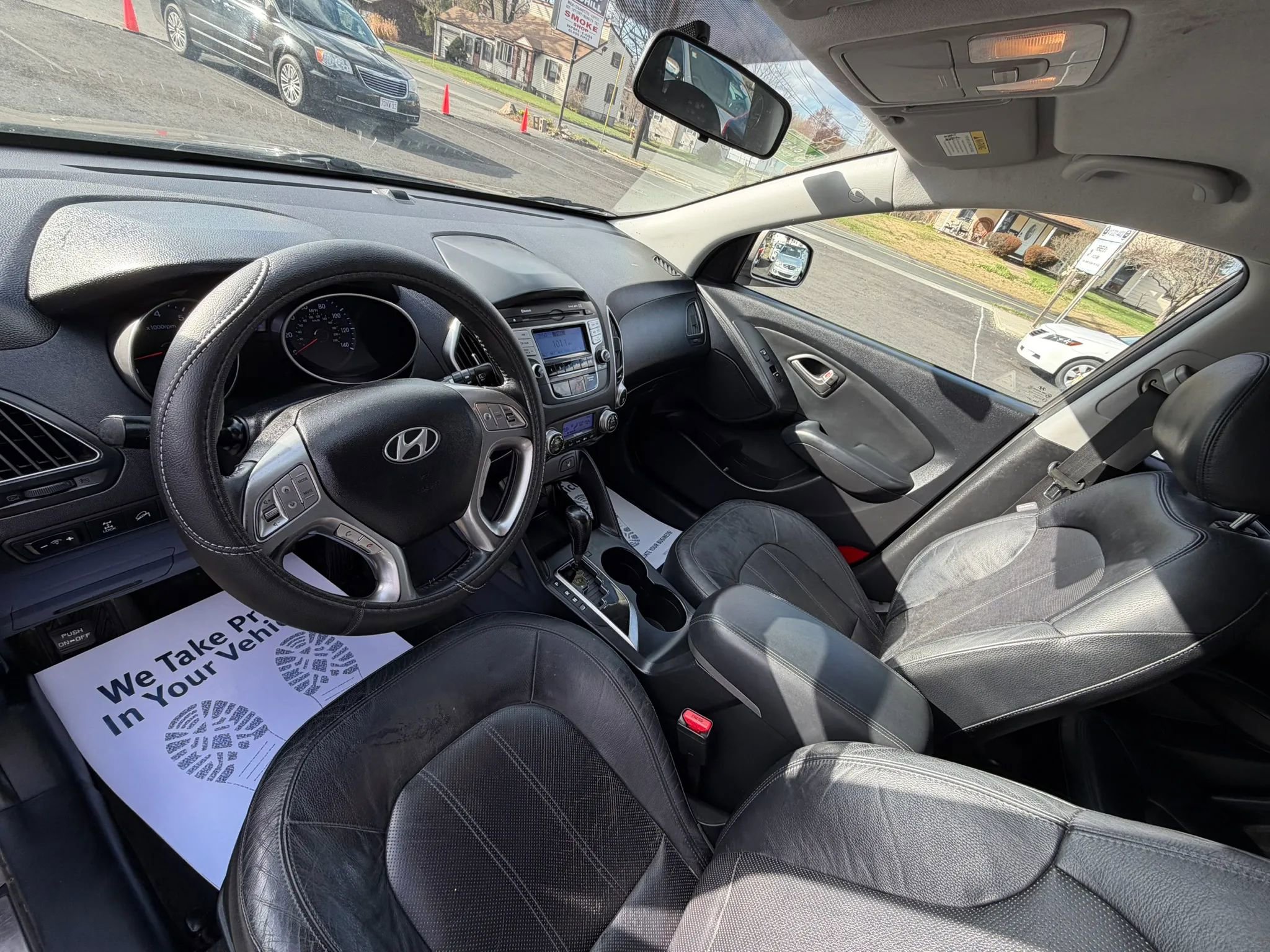 Used 2010 Hyundai Tucson Limited image 10