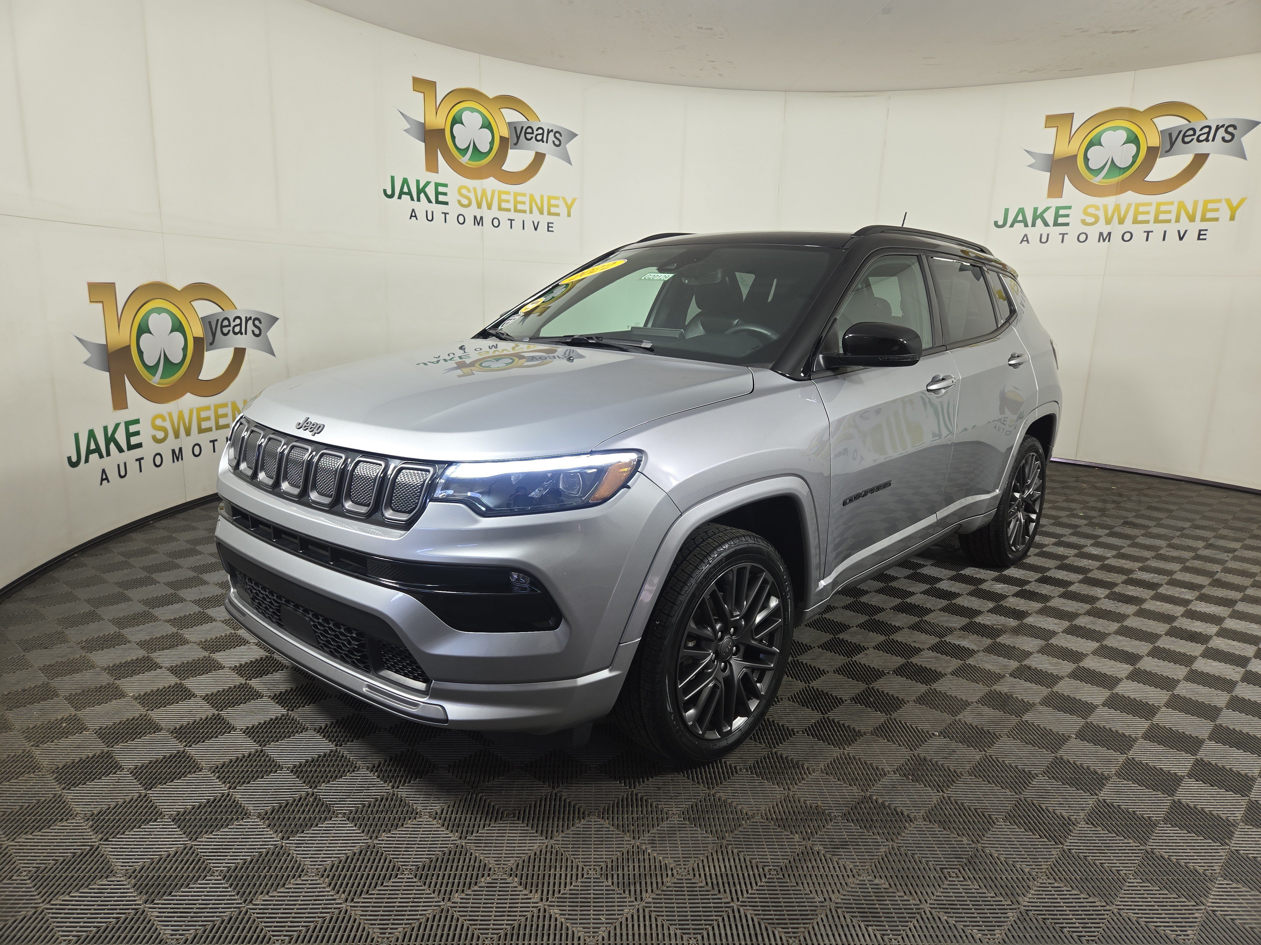 Used 2022 Jeep Compass High Altitude AWD/4WD image 3