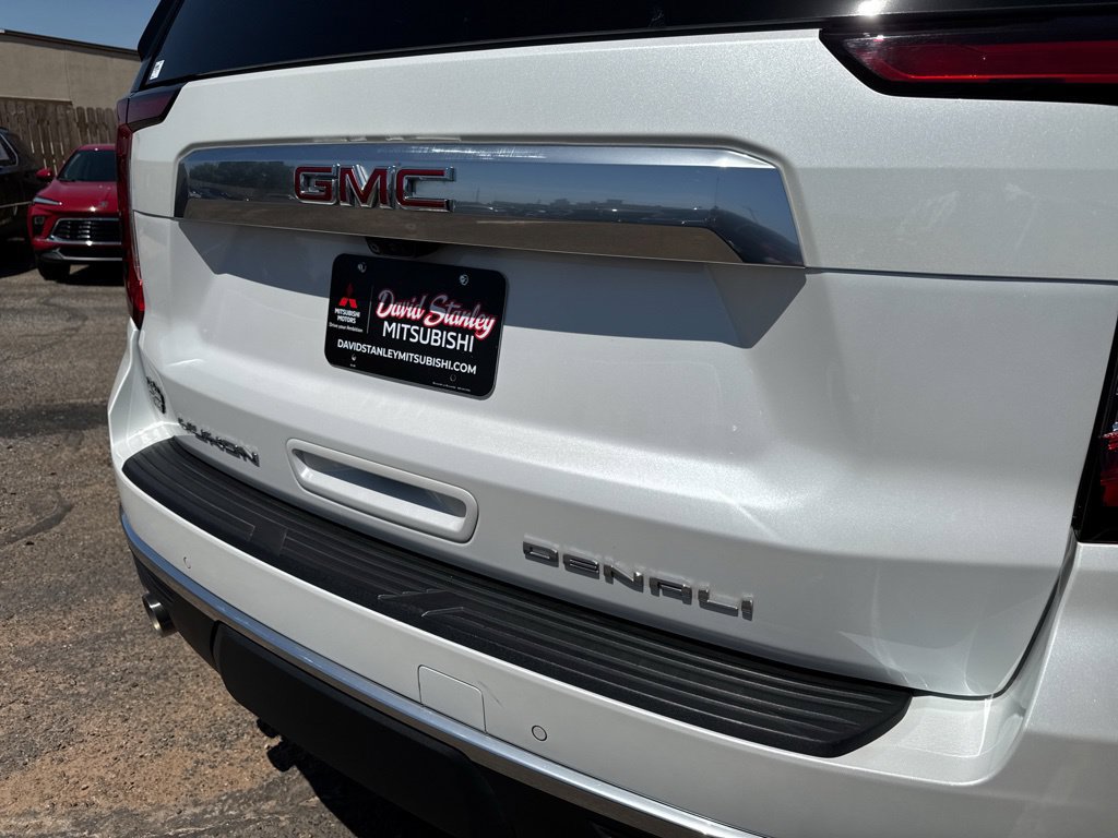 Used 2023 GMC Yukon Denali w/ Advanced Technology Package AWD/4WD image 47