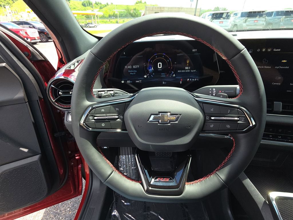New 2026 Chevrolet Equinox RS w/ Convenience Package III AWD/4WD image 17