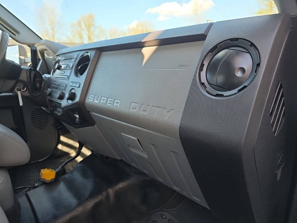 Used 2016 Ford F450 XL w/ Power Equipment Group image 19