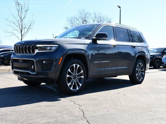Used 2021 Jeep Grand Cherokee L Overland w/ Advanced Protech Group III image 3