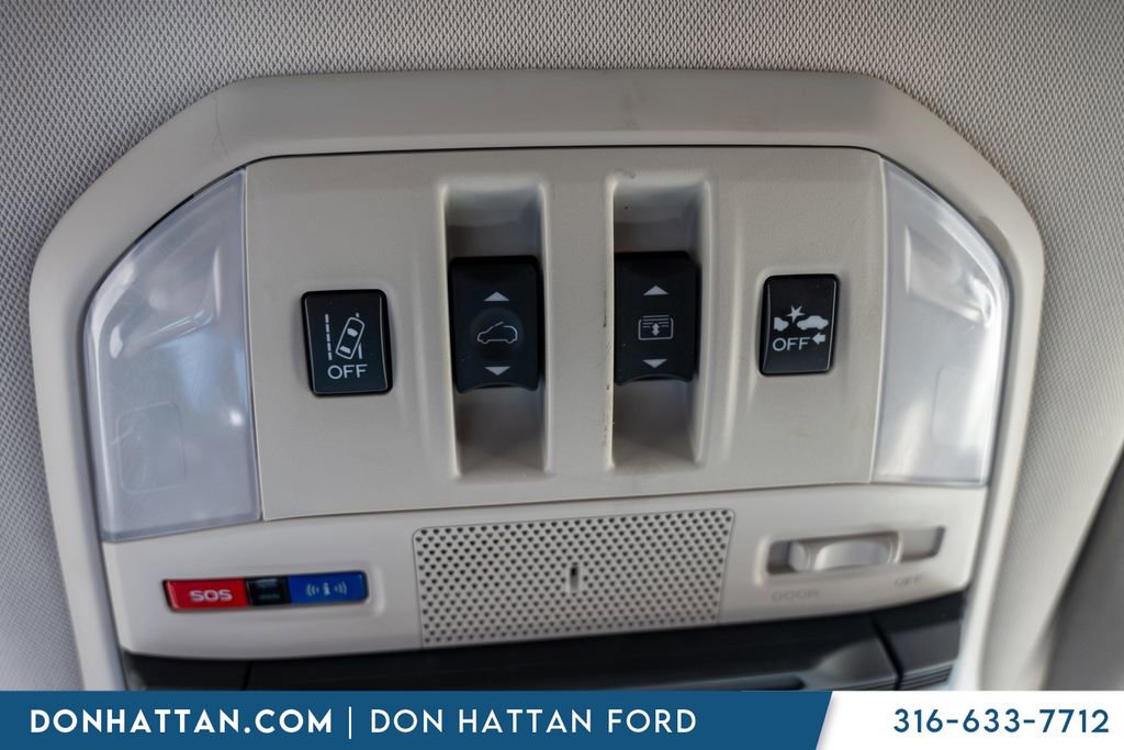Used 2022 Subaru Ascent Touring AWD/4WD image 21
