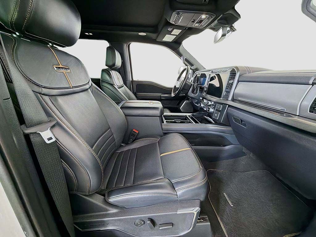 Used 2024 Ford F350 Platinum image 25