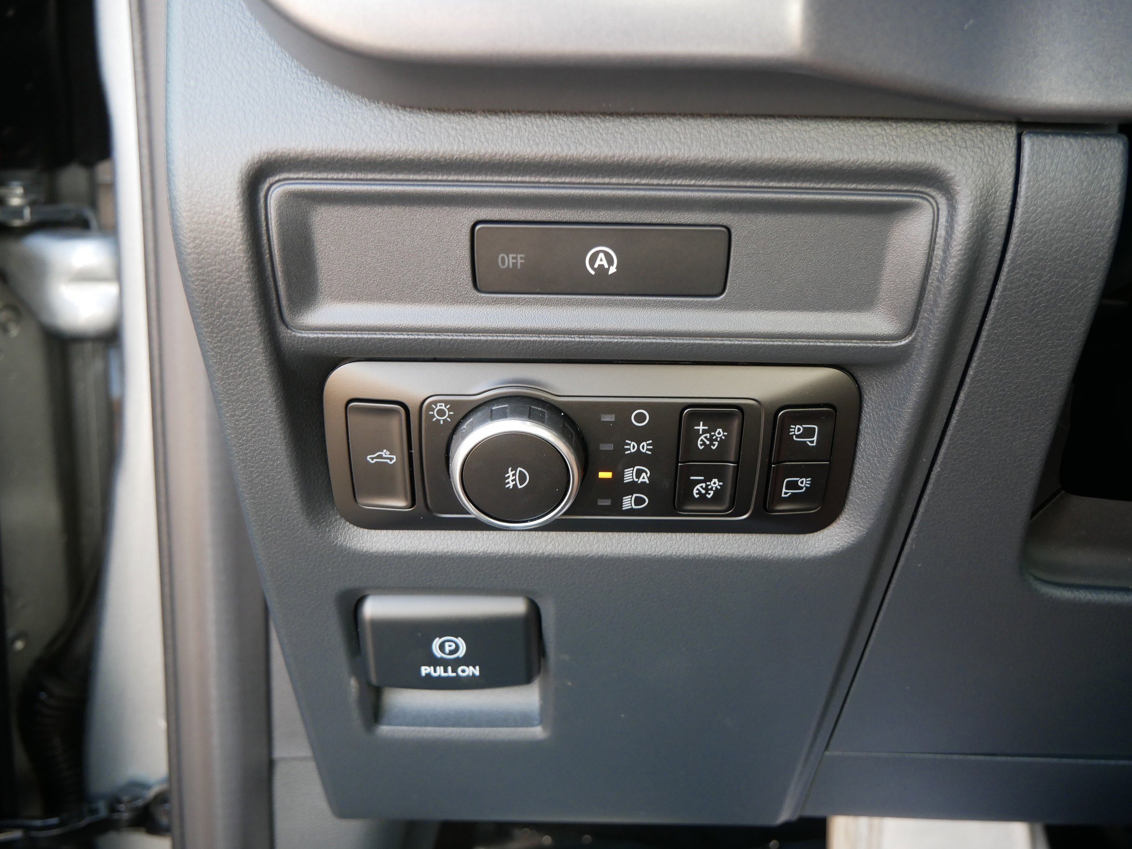 New 2025 Ford F150 XLT w/ Equipment Group 302A MID image 26