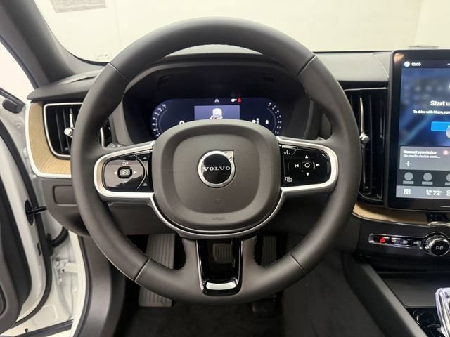 New 2026 Volvo XC60 B5 Core AWD/4WD image 15