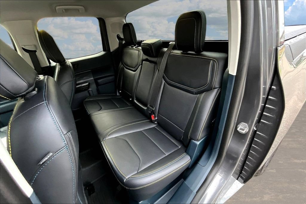 Certified 2025 Ford Maverick Lobo AWD/4WD image 24