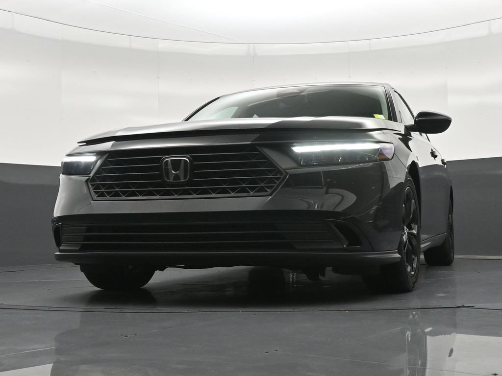 Used 2025 Honda Accord SE image 31