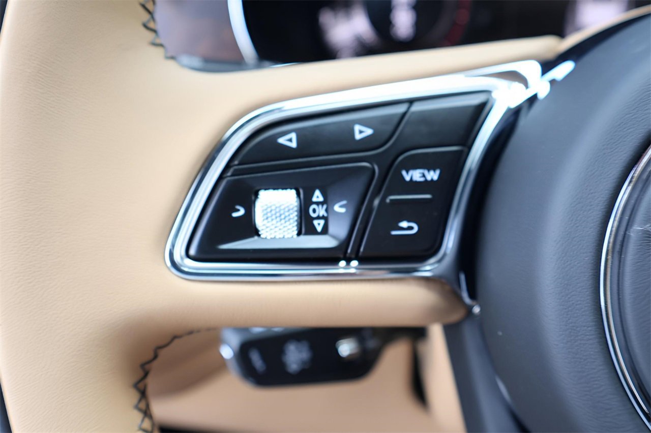 New 2025 Bentley Bentayga image 28