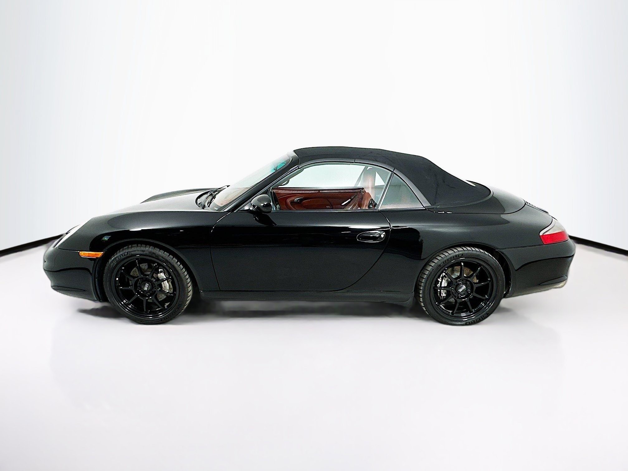 Used 2003 Porsche 911 Carrera 4 AWD/4WD image 9