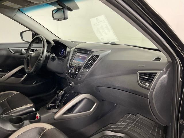 Used 2013 Hyundai Veloster Turbo FWD image 26